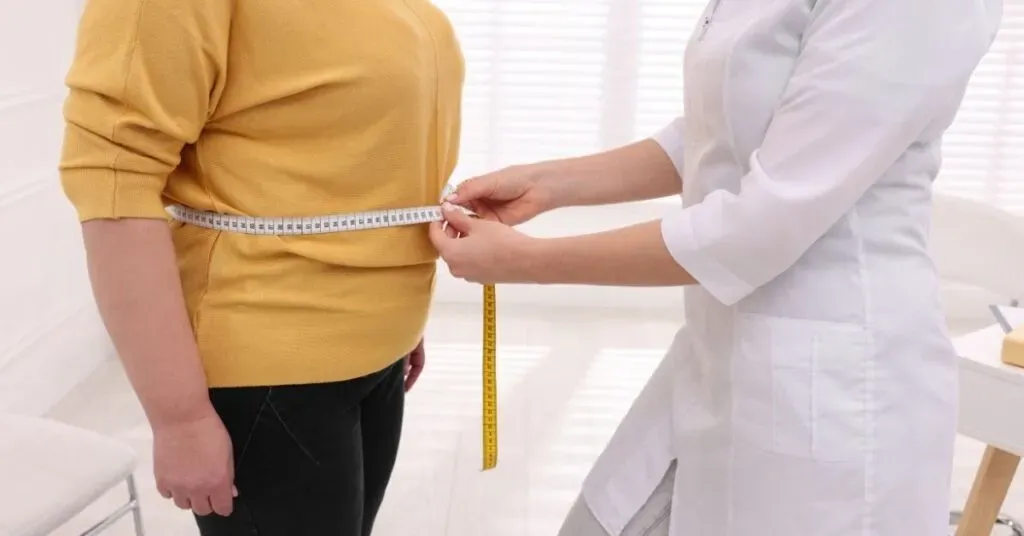 Dietologo o endocrinologo per obesità